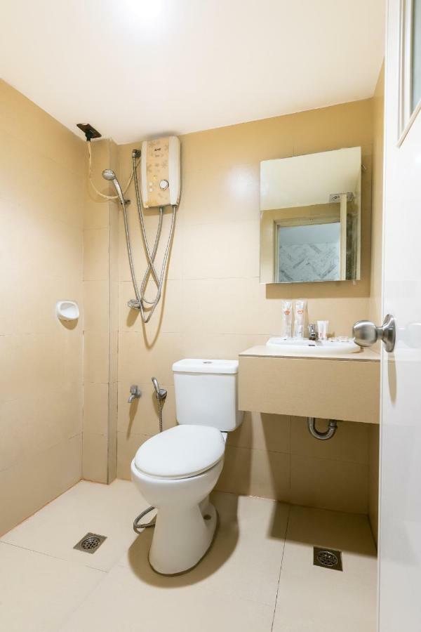 Oyo 191 Paradise Apartelle 호텔 마닐라 외부 사진